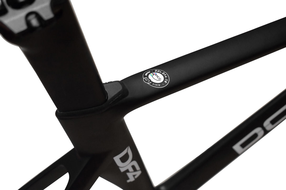 Dolan DF4 – Dont Stop Pedalling