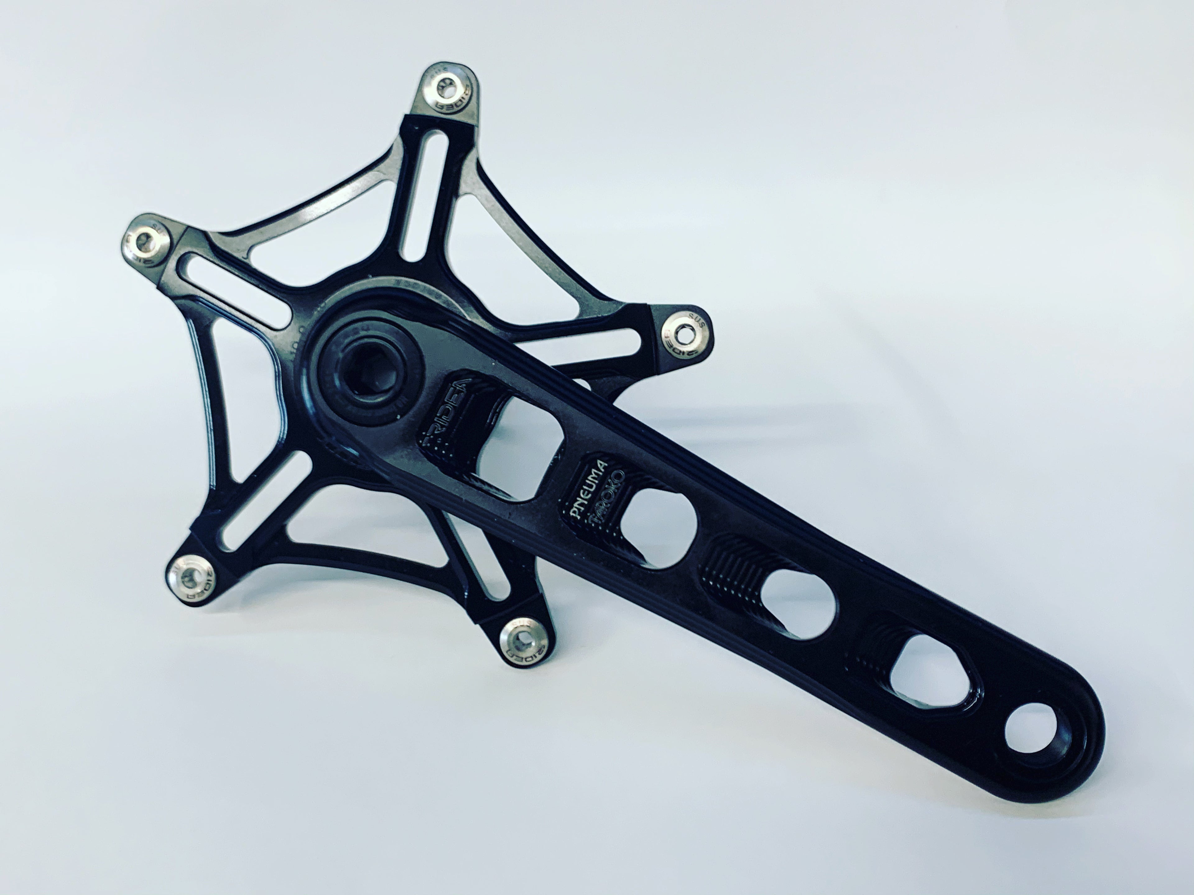 track power meter, ridea crank based power meter, track power meter, dual sides power meter, trotor power meter, velobike, track bike, track cycling ridea, rde.com. DSP. dontstoppedalling, track specialist, rotor crank, rotortrack cranks, rotor.com, track cranks, PRV velo, vvelo addiction new zealand,, 144bcd rack spider