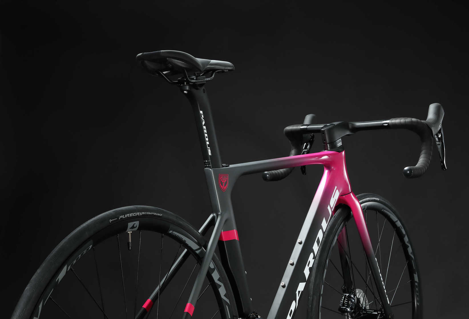 Pardus SPARK EVO-Ultegra full carbon road bike.